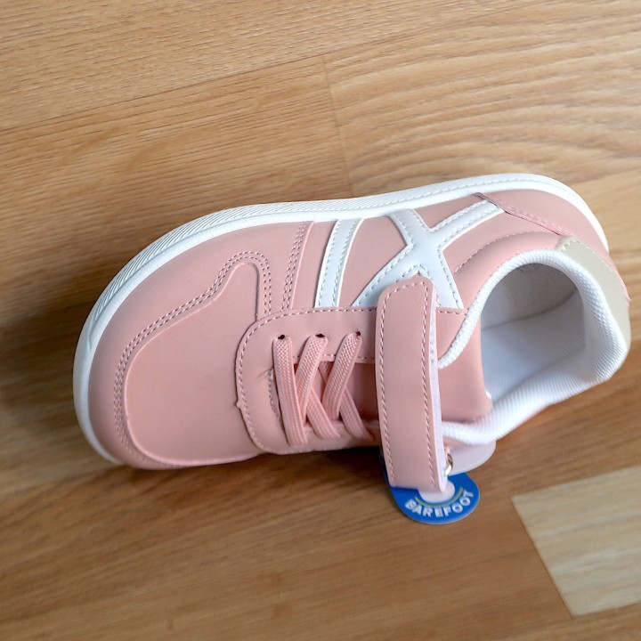 BAREFOOT 16