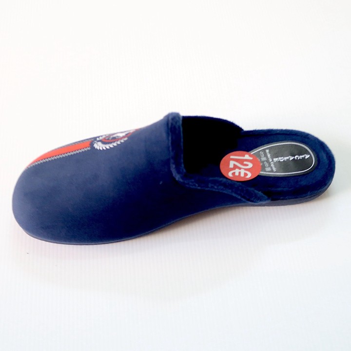 Zapatillas de caballero, súper calentitas fabricadas en Alicante