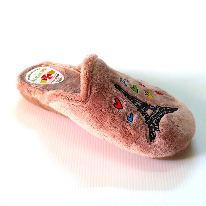 Hoy tienes aquí las zapatillas que tú estabas buscando las calentitas