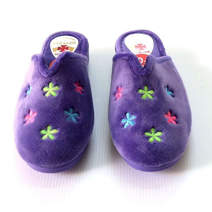 No, nunca ha visto zapatillas, aerodinámicas para estar por casa